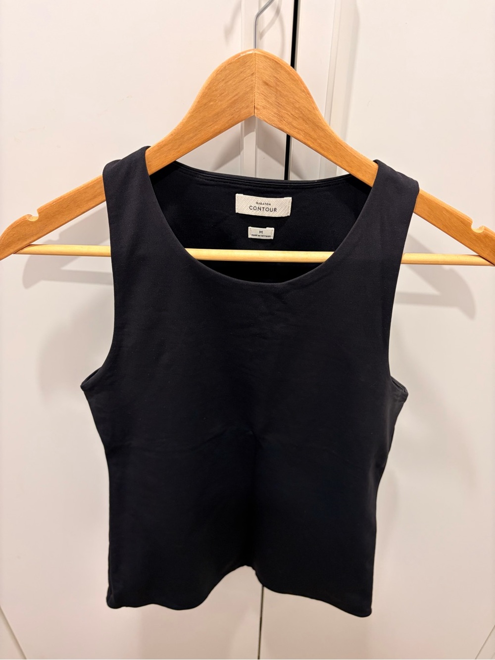 Aritzia Contour Women's Black Tank Top